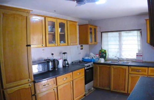 Weija House | Saint Mary Guesthousen