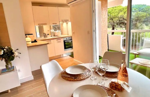 Valescure Apartment | Saint-Raphaël - Apartment near Valescure golf course and sea.