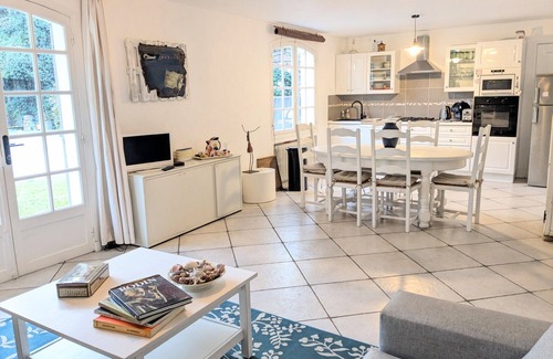 Boulouris-sur-Mer House | *SAINT RAPHAEL BOULOURIS VILLA RDJ 100 M² WITH PRIVATE POOL BEACH ON FOOT
