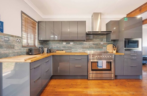 Cooks Gap House | Saje Family Farmhouse A Mudgee Country Experience