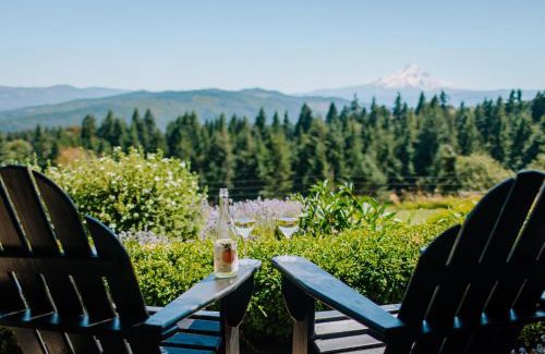 Hood River Bed & Breakfast | Sakura Ridge Farm & Lodge