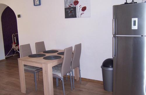 Salas Villa | Salaš-dům pro společnou dovolenou až 11 osob