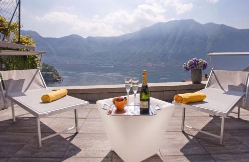 Sala Comacina Apartment | SALA COMACINA APARTMENT NO 4-SLEEPS 10 by Italian Apartments