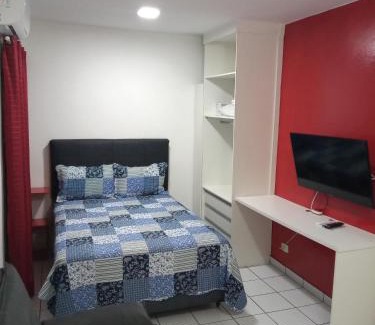 Ponta da Praia Apartment | Sala living na Av da Praia.