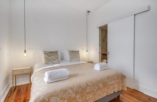 Sao Sebastiao da Pedreira House | Saldanha Pool & Garden