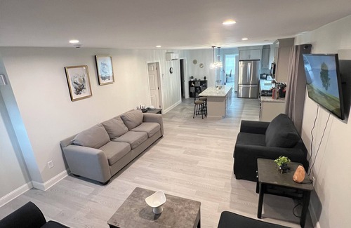 Salem House | Salem Gem! Home away from home in Salem, Ma with yard!