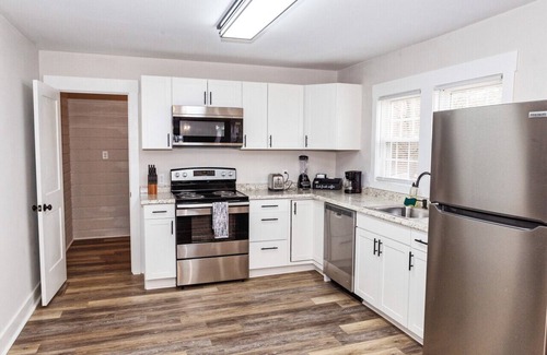 Boger City House | Salem Road Ranch | 3 BR w/Outdor Firepit and Backyard