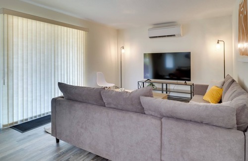 West Salem House | Salem Vacation Rental Near Parks & Vineyards