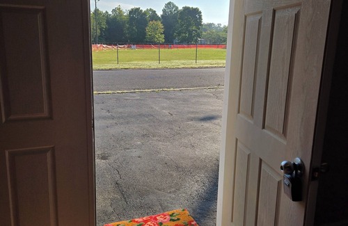 Egg Harbor City House | Sallie Cozy Burrow Guest House 20 minutes from Atlantic City