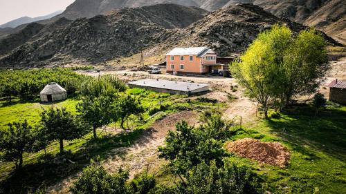 Bokonbayevo House | Salmanya
