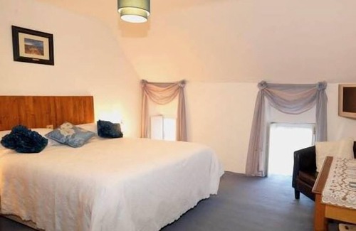 Cloonkeen Bed & Breakfast | Salmon Leap Farm B&B