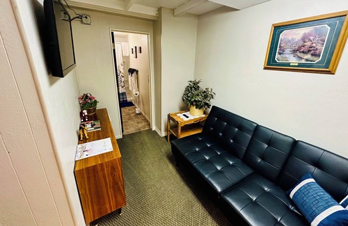 Salmon Hotel | Salmon River Inn