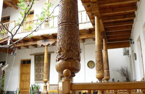 Bukhara Bed & Breakfast | Salom Inn