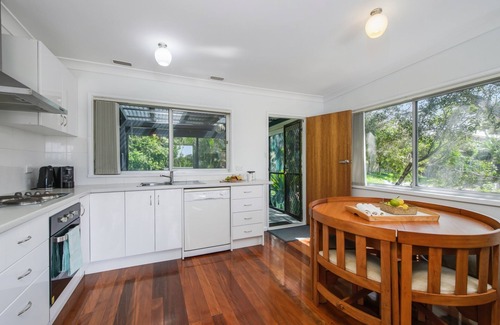 Lake Cathie House | Salt Breeze - ocean, lake and shop central. Pet friendly