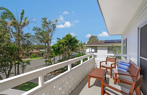 Lake Cathie House | Salt Breeze - upstairs only