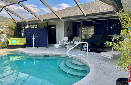 Englewood East Apartment | Salt water pool, jacuzzi, close to Ocean and golf!