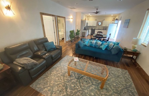 Seminole Apartment | Saltwater Serenty: Seminole Oasis 5 minutes to the beach