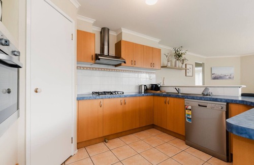 Portarlington Apartment | Saltwater Shores - Pet friendly - Sleeps 10