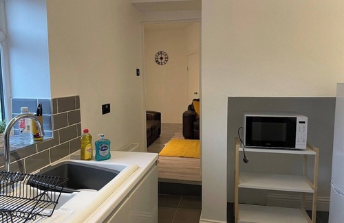 Gateshead Apartment | Saltwell Rd - 4 Bdrm 5 beds Great for contractors