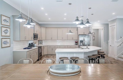 Laguna Beach Estates House | "Salty Kisses" Directly Across From Beach!