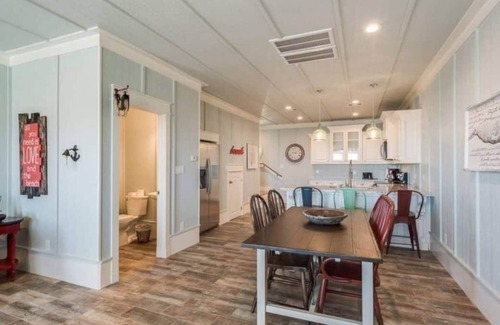 Port Bolivar House | Salty Suites Cottage 1~Beachfront! Opt Beach Cart!