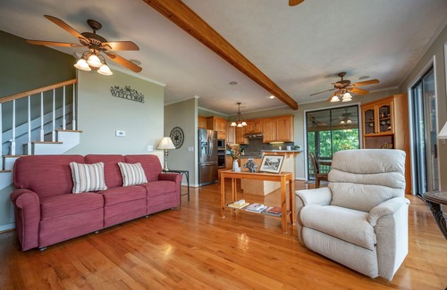 Piney Mountain Cabin | Saluda Mountain Escape: Pet-Friendly, Sleeps 4