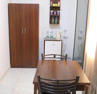 Al Jizah Apartment | Salvador Dali Apartments