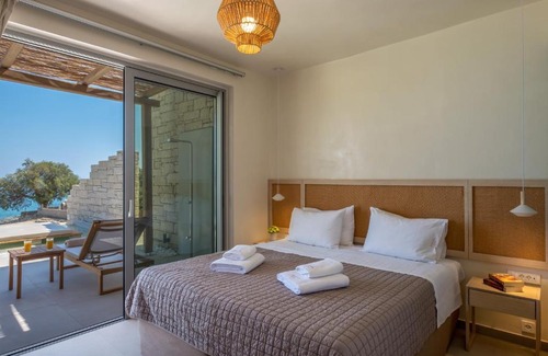 Frangokastellon Apartment | Salvia Luxury Collection Suites
