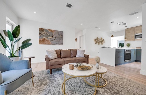 Miami Shores House | Samadhi: Outdoor Paradise, Work-Friendly, & Near Beach!