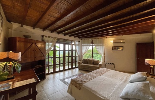 Comuna San Jose Bed & Breakfast | Samai Lodge Holistic Living