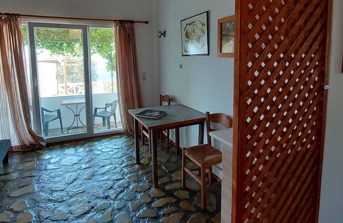 Koumeika House | Samos Island - Panorama Apartment with Jacuzzi