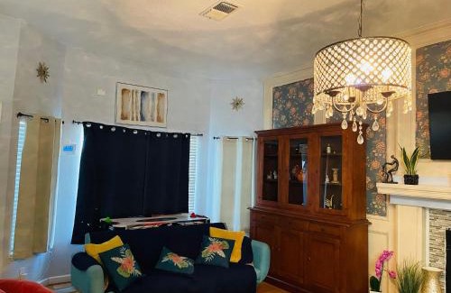 Heritage House | San Antonio Comfort 4 Bedroom 3 Bath home 5 Mins from Sea World