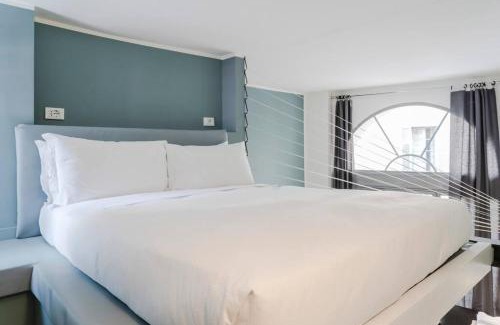 Tricolore Apartment | San Babila - Studio