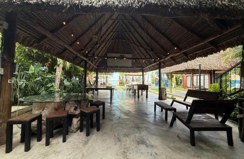 Costa Esmeralda Bed & Breakfast | San Carlos Surf Resort & Eco Lodge