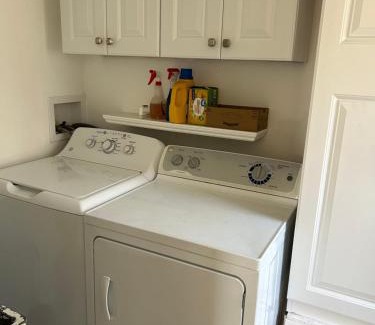 Serra Mesa House | San Diego Homestay Master room