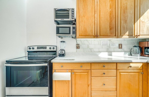 Sunset District House | San Francisco Home ~ 1 Mi to Golden Gate Park!
