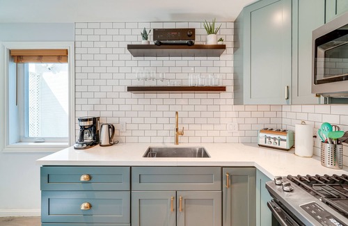 St. Mary's Apartment | San Francisco Retreat w/Lovely Yard & BBQ Grill!