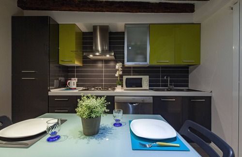 Santa Croce Apartment | San Giacomo Apartment by Wonderful Italy