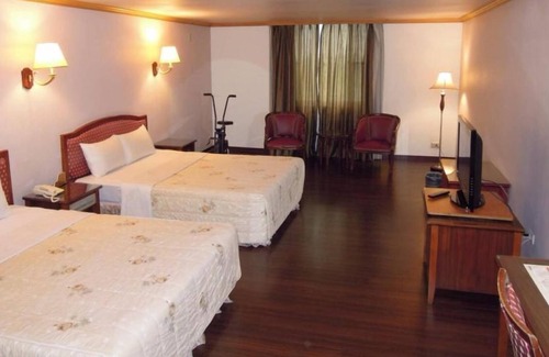 Xiluo Bed & Breakfast | San Ho Business Hotel