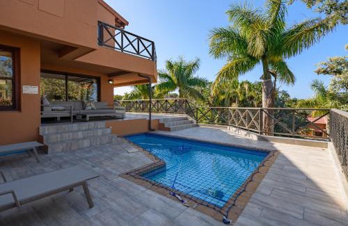 San Lameer Apartment | San Lameer Villa - 14014 - 5 Bedroom Luxury - 10 pax - San Lameer Rental Agency