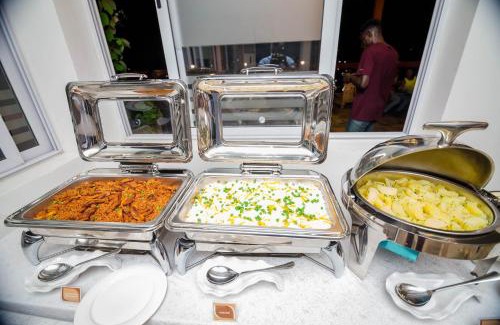 Osu Klottey Hotel | San Marino Hotel