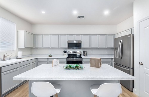 East Mesa House | San Michelle Luxury Escape -Mesa