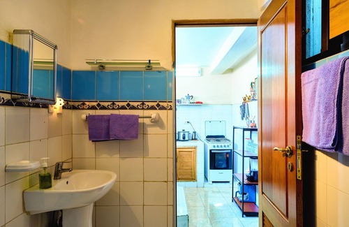 Centro Havana Bed & Breakfast | San Nicolas 215