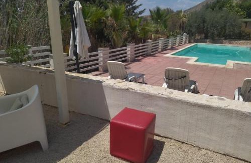 Castel di Iudica Villa | "San Placido Green House" Villa con Piscina