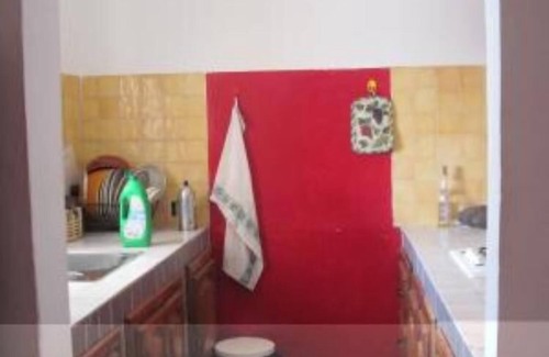 Serrekunda Apartment | Sanchaba Yellow Apartments - Red Suite