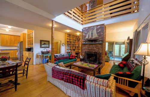 Corea House | Sand Cove House - privacy, space and natural beauty