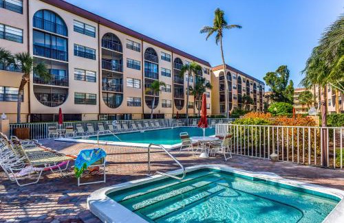 Marco Island Apartment | Sand Dollar