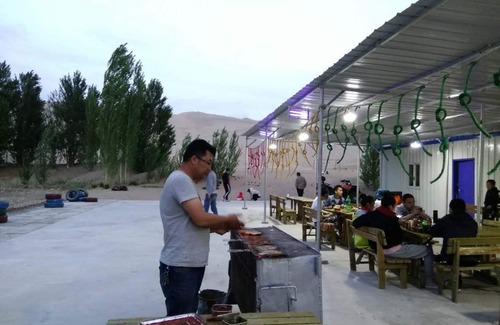 Mingsha Mountain and Crescent Spring RV Rental | Sand Mountain Moon Bay Camping