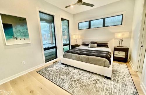Country Club Estates House | Sandalwood street 306