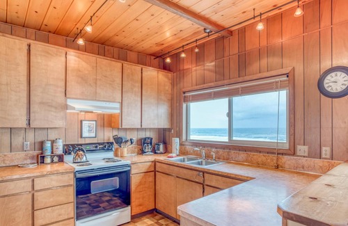 Seal Rock House | Sandalwood